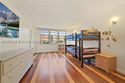 Copropriété à louer à Miami, Floride: 1 chambre, 96.25 m2 № 1892153 - photo 6