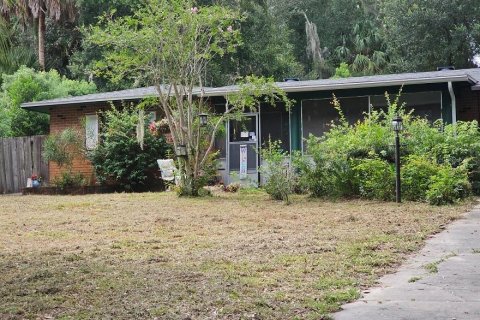 House in DeBary, Florida 2 bedrooms, 115.38 sq.m. № 1899378 - photo 1