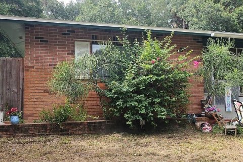 House in DeBary, Florida 2 bedrooms, 115.38 sq.m. № 1899378 - photo 2