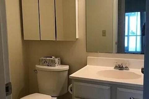 Купить кондоминиум в Уэст-Палм-Бич, Флорида 2 спальни, 74.14м2, № 936629 - фото 1