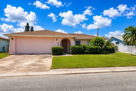 Casa en Port Richey, Florida 2 dormitorios, 126.81 m2 № 2109293