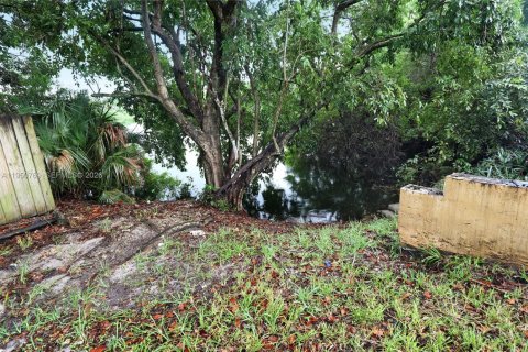 Casa en venta en North Lauderdale, Florida, 4 dormitorios, 133.78 m2 № 2027094 - foto 24