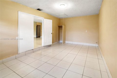 Casa en venta en North Lauderdale, Florida, 4 dormitorios, 133.78 m2 № 2027094 - foto 17