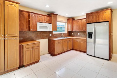 Casa en venta en North Lauderdale, Florida, 4 dormitorios, 133.78 m2 № 2027094 - foto 5