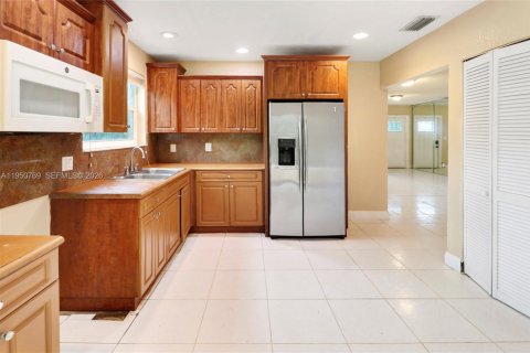 Casa en venta en North Lauderdale, Florida, 4 dormitorios, 133.78 m2 № 2027094 - foto 6
