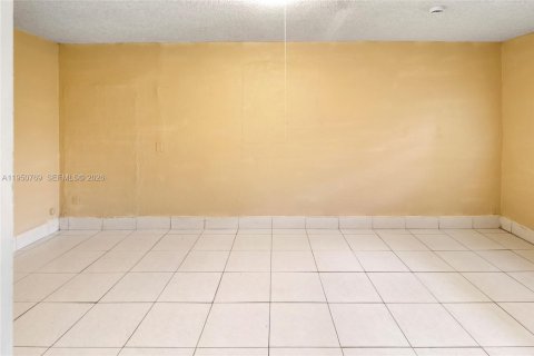 Casa en venta en North Lauderdale, Florida, 4 dormitorios, 133.78 m2 № 2027094 - foto 18