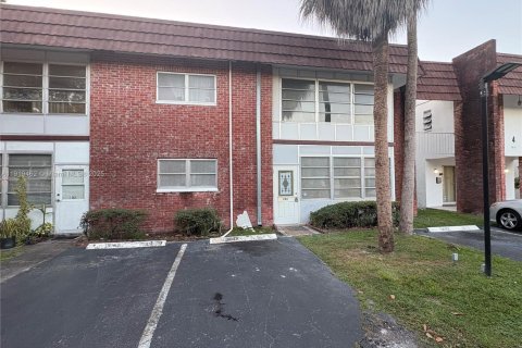 Condominio en venta en Lauderhill, Florida, 2 dormitorios, 101.08 m2 № 2078136 - foto 20