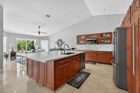 Villa ou maison à vendre à Coral Springs, Floride: 4 chambres, 244.33 m2 № 1895908 - photo 13