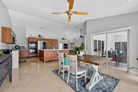 Villa ou maison à vendre à Coral Springs, Floride: 4 chambres, 244.33 m2 № 1895908 - photo 19