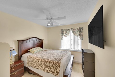 Condo in Boynton Beach, Florida, 3 bedrooms  № 2086508 - photo 20
