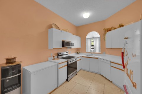 Condo in Boynton Beach, Florida, 3 bedrooms  № 2086508 - photo 8