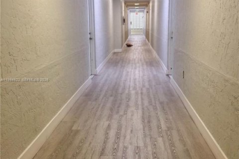 Снять в аренду кондоминиум в Санни-Айлс-Бич, Флорида 1 спальня, 50.54м2, № 2056426 - фото 15