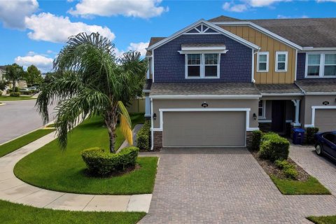 Adosado en venta en Lutz, Florida, 4 dormitorios, 194.91 m2 № 1894640 - foto 1
