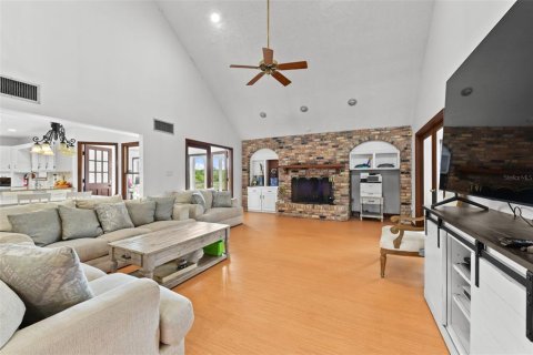 Immobilier commercial à vendre à Oviedo, Floride: 532.98 m2 № 2229657 - photo 22