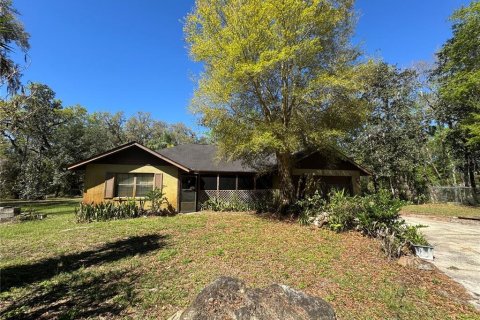 Casa en venta en Floral City, Florida, 3 dormitorios, 124.4 m2 № 1915169 - foto 1