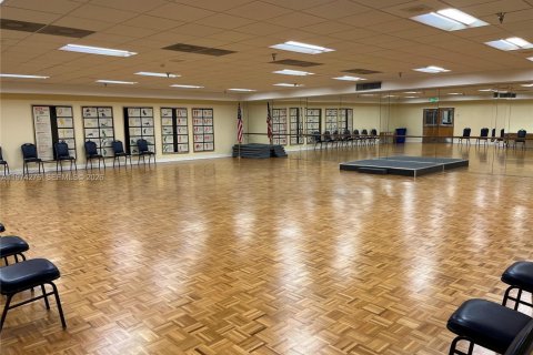 Condo in Pembroke Pines, Florida, 2 bedrooms  № 2036253 - photo 28