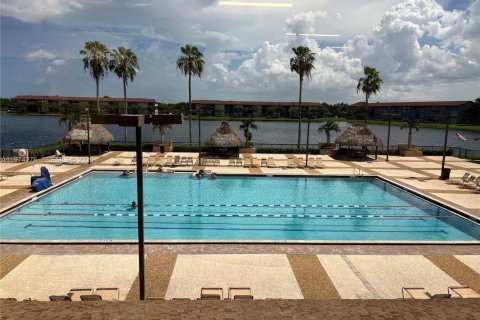 Condo in Pembroke Pines, Florida, 2 bedrooms  № 2036253 - photo 20