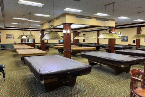 Condo in Pembroke Pines, Florida, 2 bedrooms  № 2036253 - photo 23