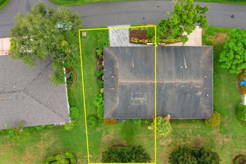Condo in Sun City Center, Florida, 2 bedrooms № 2208053 - photo 3