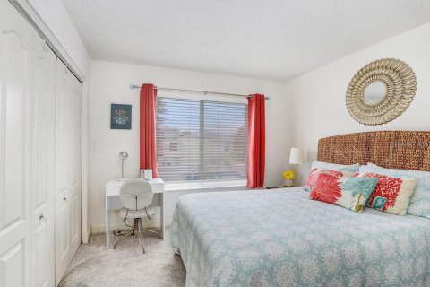 Condominio en alquiler en Indian Rocks Beach, Florida, 2 dormitorios, 92.44 m2 № 1903436 - foto 17