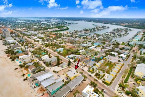 Снять в аренду кондоминиум в Индиан-Рокс-Бич, Флорида 3 комнаты, 92.44м2, № 1903436 - фото 24