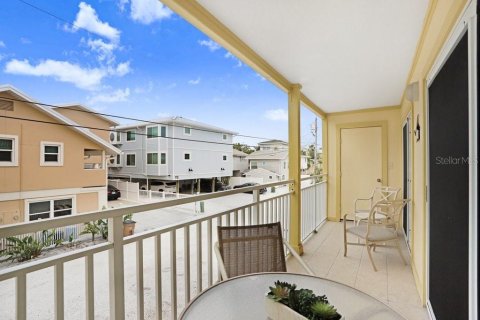 Condominio en alquiler en Indian Rocks Beach, Florida, 2 dormitorios, 92.44 m2 № 1903436 - foto 22