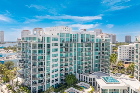 Condo à Aventura, Floride, 2 chambres  № 2016894