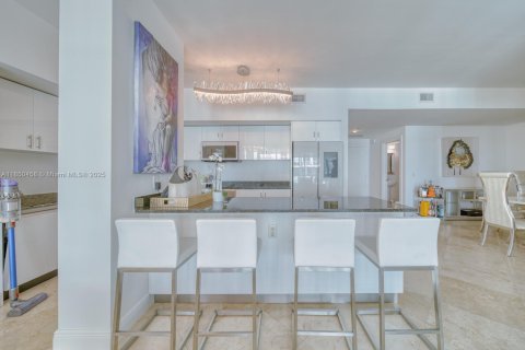 Condo in Aventura, Florida, 2 bedrooms  № 2016894 - photo 4