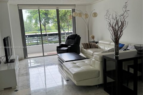 Condominio en venta en Aventura, Florida, 2 dormitorios, 109.72 m2 № 1806221 - foto 5