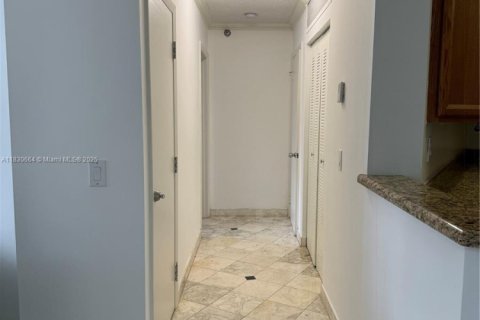 Condominio en venta en Aventura, Florida, 2 dormitorios, 109.72 m2 № 1806221 - foto 21