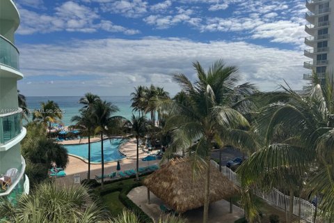 Condo à Hollywood, Floride, 1 chambre  № 2025783