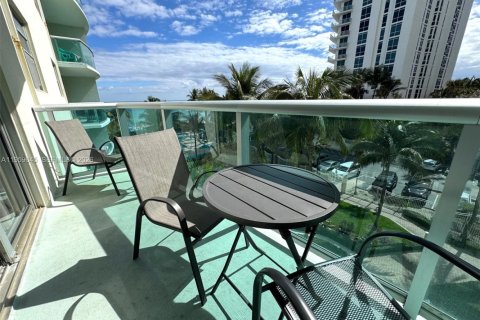 Copropriété à louer à Hollywood, Floride: 1 chambre, 81.2 m2 № 2025783 - photo 6