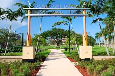 Copropriété à louer à Doral, Floride: 1 chambre, 71.53 m2 № 1987610 - photo 16