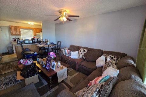 Dúplex en venta en Lake Wales, Florida, 2 dormitorios, 79.71 m2 № 1733737 - foto 5