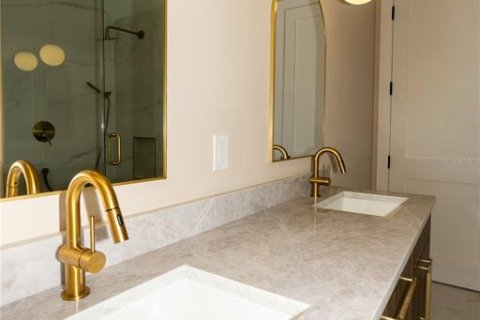 Casa en venta en Tampa, Florida, 4 dormitorios, 171.87 m2 № 2145459 - foto 26