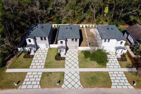 Casa en venta en Tampa, Florida, 4 dormitorios, 171.87 m2 № 2145459 - foto 2