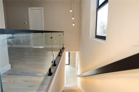 Casa en venta en Tampa, Florida, 4 dormitorios, 171.87 m2 № 2145459 - foto 19