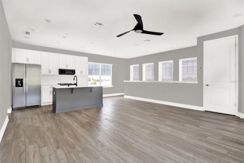 Apartment in Orlando, Florida 1 bedroom, 85.01 sq.m. № 2100823 - photo 4