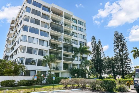 Купить кондоминиум в Уэст-Палм-Бич, Флорида 4 комнаты, 110.93м2, № 2146929 - фото 11
