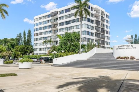 Купить кондоминиум в Уэст-Палм-Бич, Флорида 4 комнаты, 110.93м2, № 2146929 - фото 27