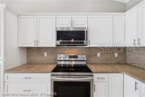 House in Lake Placid, Florida 5 bedrooms, 369.66 sq.m. № 1918597 - photo 21