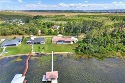 House in Lake Placid, Florida 5 bedrooms, 369.66 sq.m. № 1918597 - photo 2