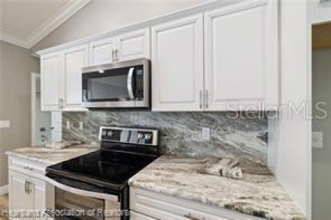 House in Lake Placid, Florida 5 bedrooms, 369.66 sq.m. № 1918597 - photo 27