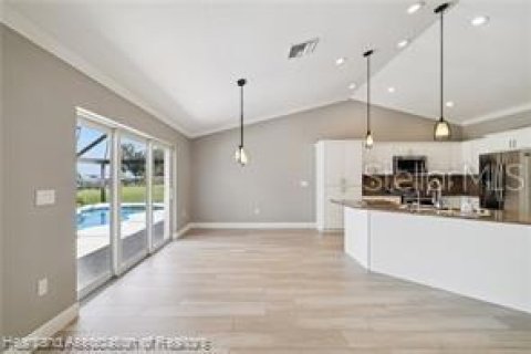 House in Lake Placid, Florida 5 bedrooms, 369.66 sq.m. № 1918597 - photo 12