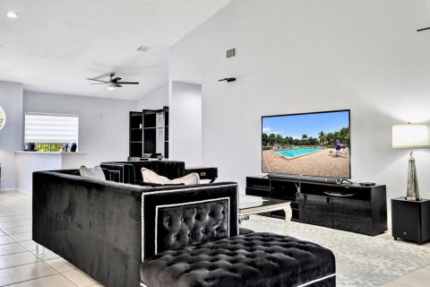Купить кондоминиум в Бойнтон-Бич, Флорида 6 комнат, 169.27м2, № 2261761 - фото 27