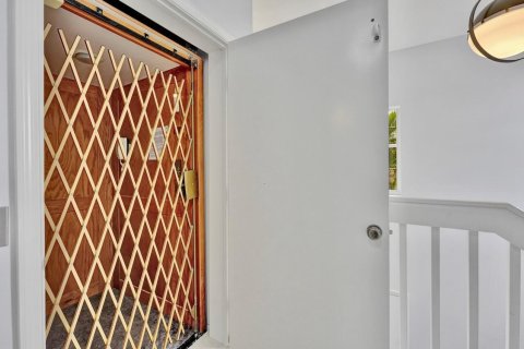 Купить кондоминиум в Бойнтон-Бич, Флорида 6 комнат, 169.27м2, № 2261761 - фото 15