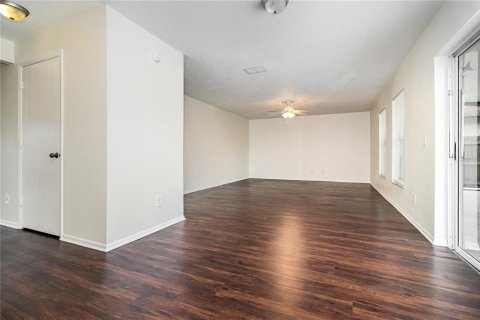Casa en venta en Orlando, Florida, 4 dormitorios, 211.35 m2 № 1901836 - foto 10