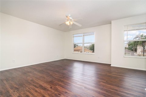 Casa en venta en Orlando, Florida, 4 dormitorios, 211.35 m2 № 1901836 - foto 9