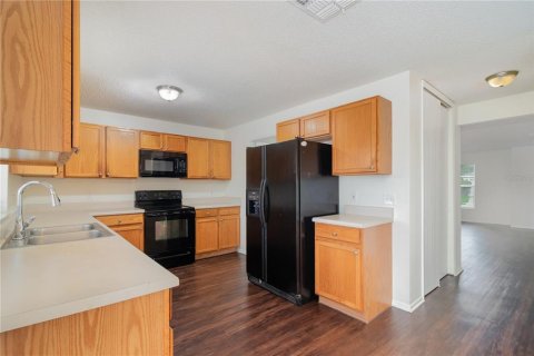 Casa en venta en Orlando, Florida, 4 dormitorios, 211.35 m2 № 1901836 - foto 11