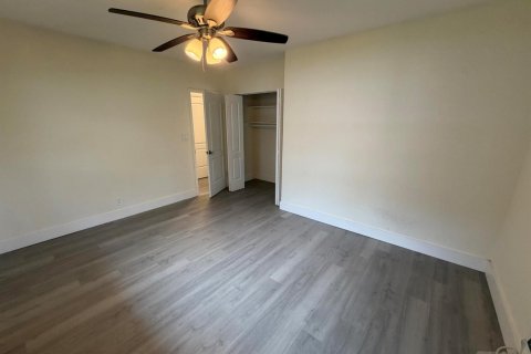 Apartment in Fort Lauderdale, Florida 2 bedrooms, 1041.43 sq.m. № 2392772 - photo 14